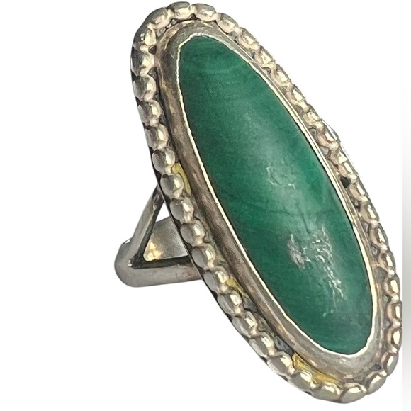 Vintage Sterling Silver & Malachite Native American Ring Size 4.5